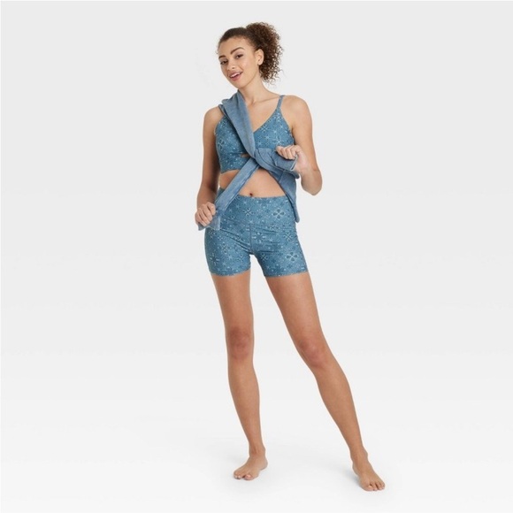 Women's High Waisted 2.5" Bike Shorts - JoyLab™ Blue XXL new - Picture 3 of 5